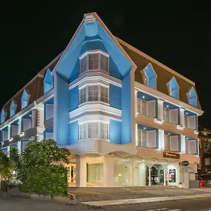 Отель Yan's House, Кута
