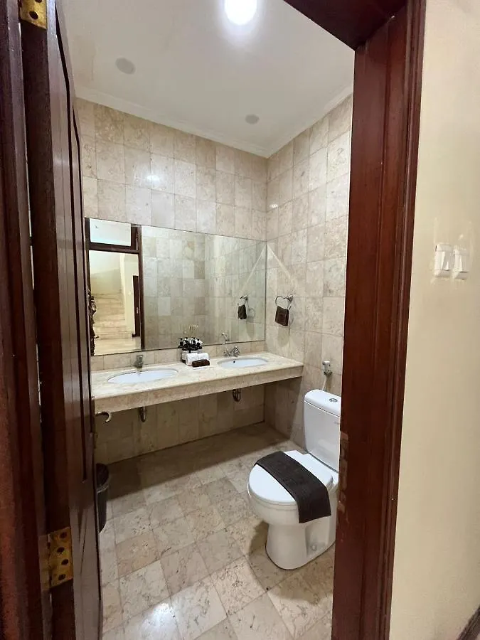 Kuta - 4Br Villa With Private Xl Pool