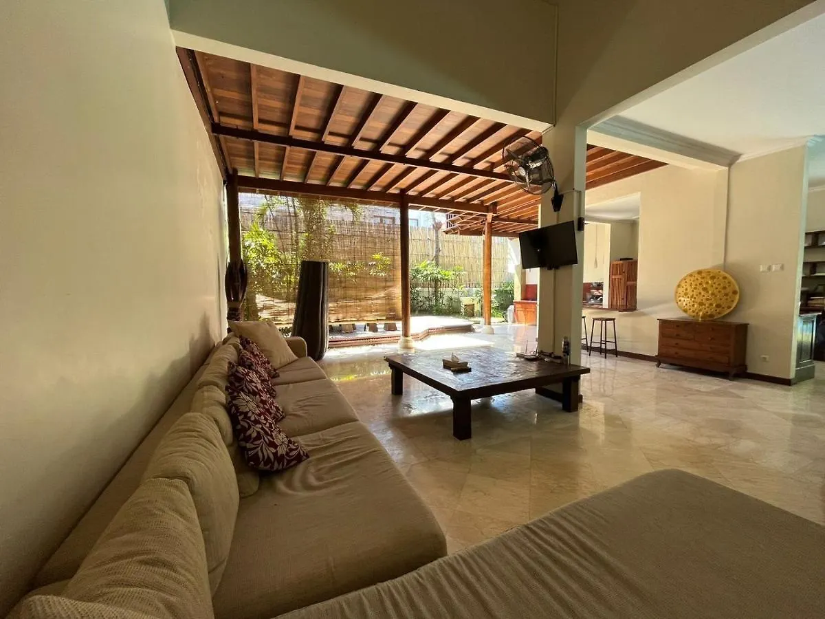 Kuta - 4Br Villa With Private Xl Pool 0*, Kuta (Bali)