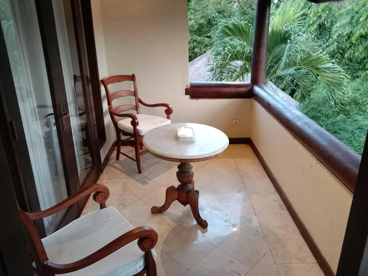 Kuta - 4Br Villa With Private Xl Pool