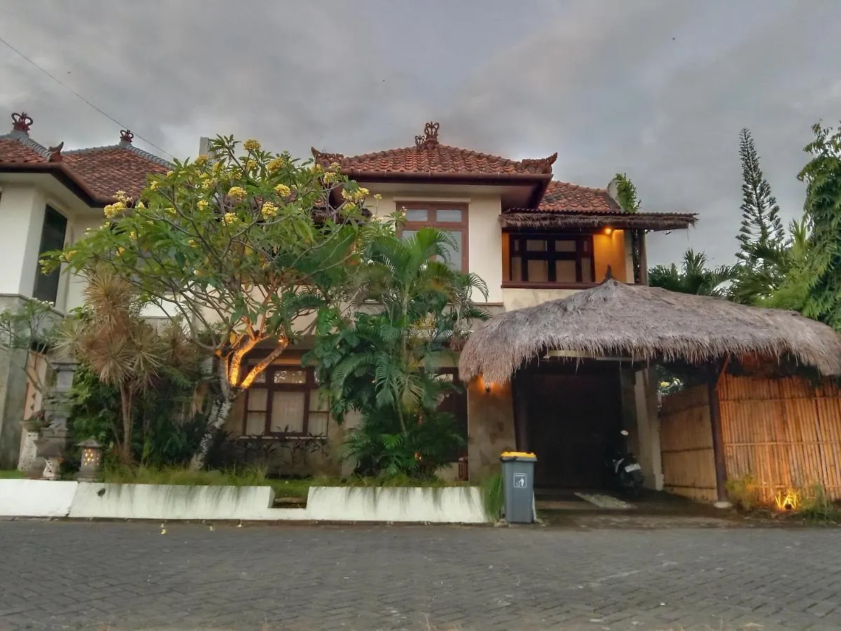 Kuta - 4Br Villa With Private Xl Pool Kuta (Bali)